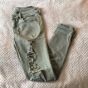 American Eagle army green pants